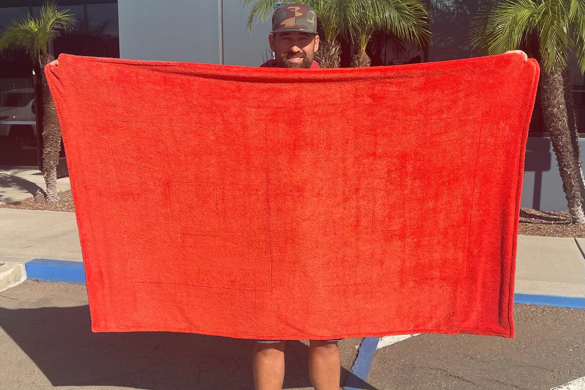 Autofiber [MEGAnought - XXXL] Twist Pile Microfiber Drying Towel (69 in. x 42 in., 1100gsm)